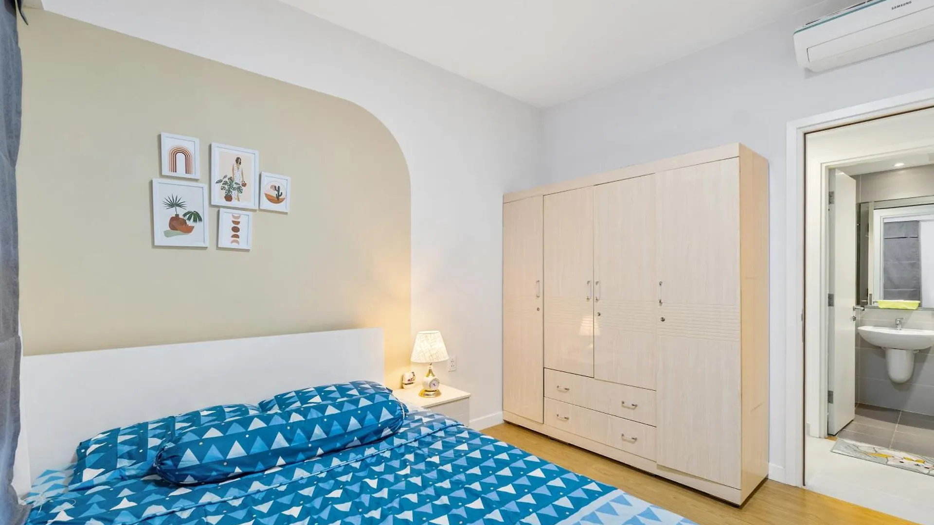 Cozy 2 Bedrooms Condo In T1 Masteri Thao Dien, Fully Furnished With Full Amenities Ho Chi Minh City Apartment