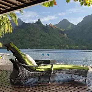 robinsons-cove-villas-deluxe-wallis-villa-papetoai.frenchpolynesia-hotels.com/