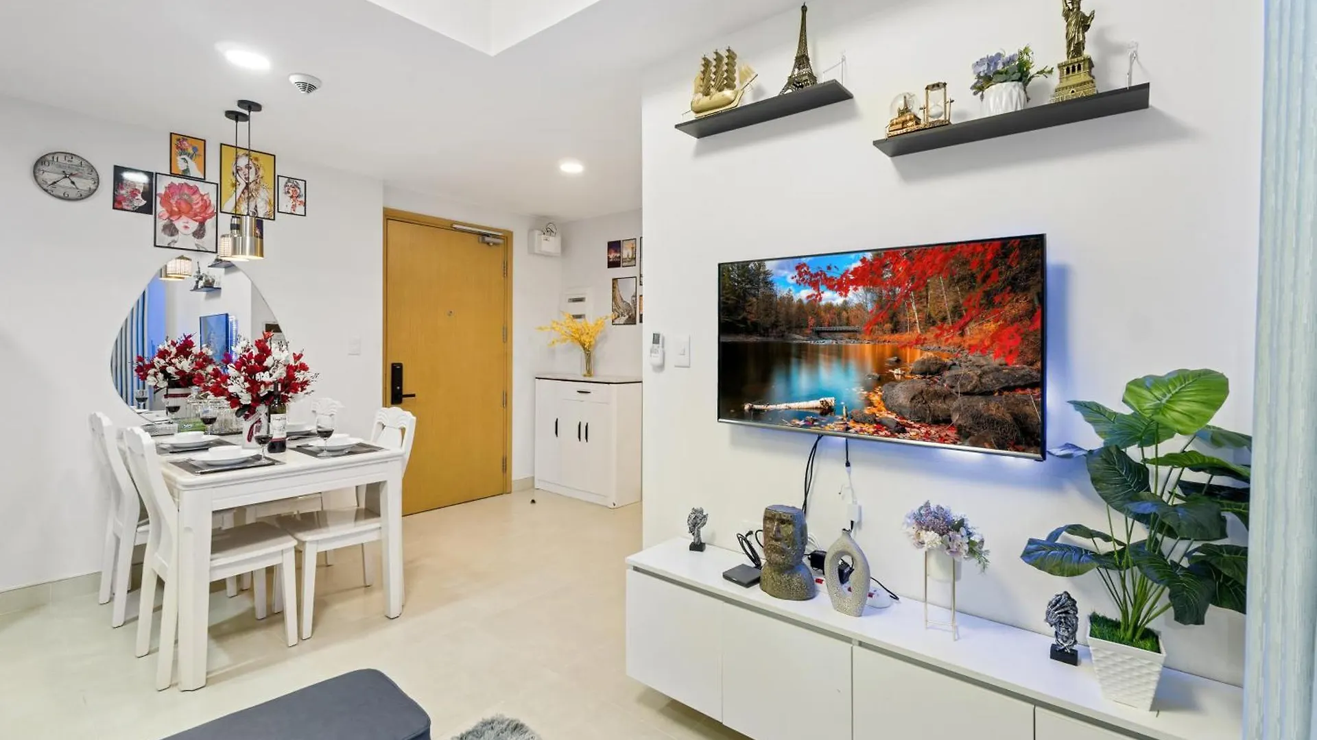 Cozy 2 Bedrooms Condo In T1 Masteri Thao Dien, Fully Furnished With Full Amenities Ho Chi Minh City 0*,